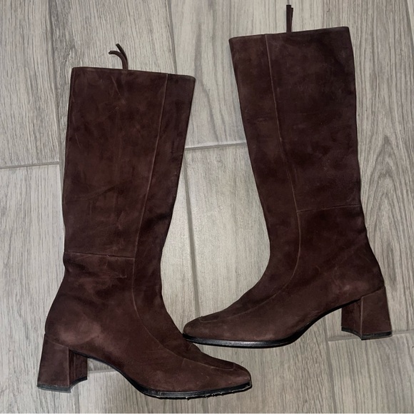 Neil J Rodgers | LAURA FITTED KNEE BOOT IN BROWN SUEDE SIZE: 11 - Picture 2 of 5
